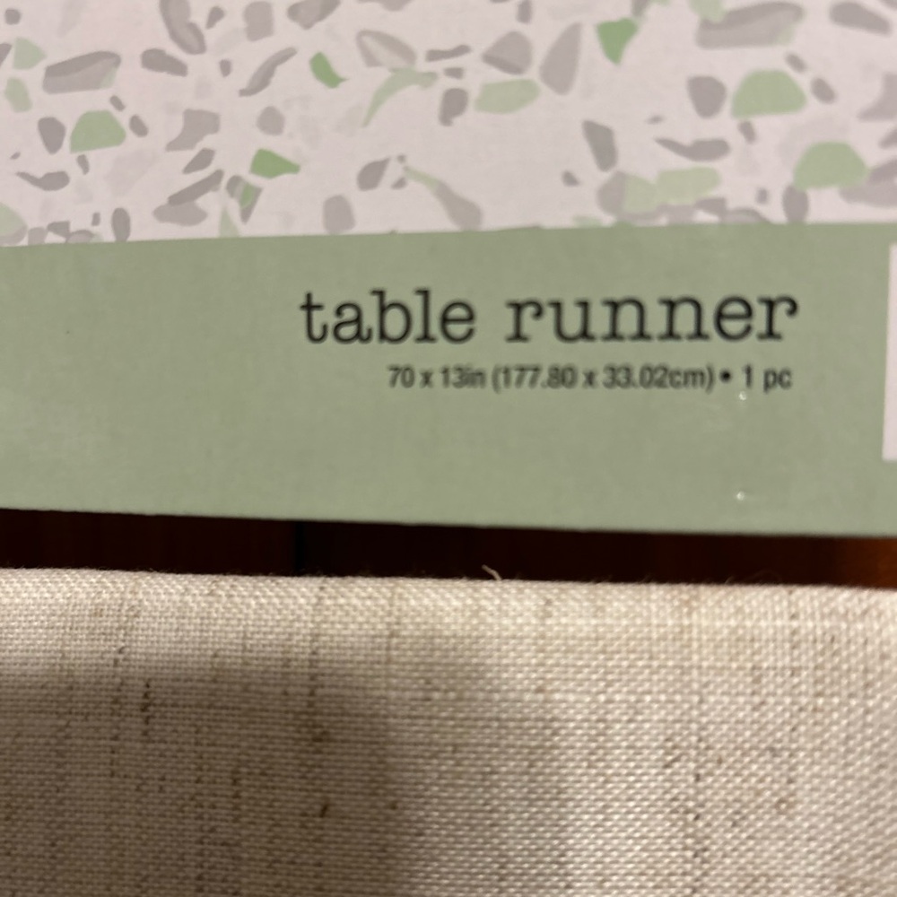Flamingo Table Runner with Tropical Design - Picture 2 of 2